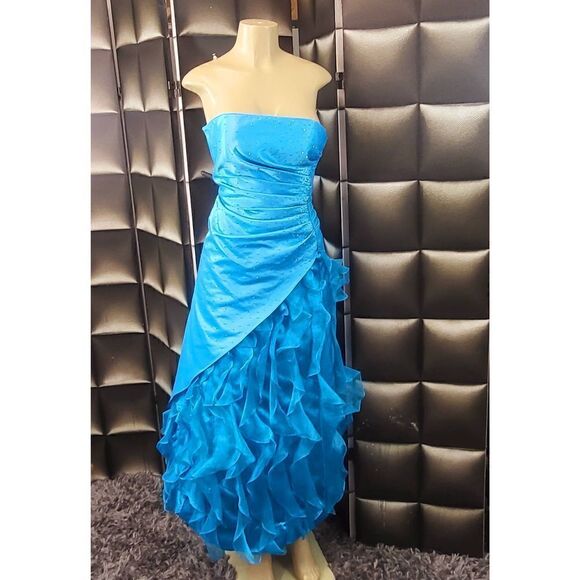 Jump prom gown  - Picture 1 of 6